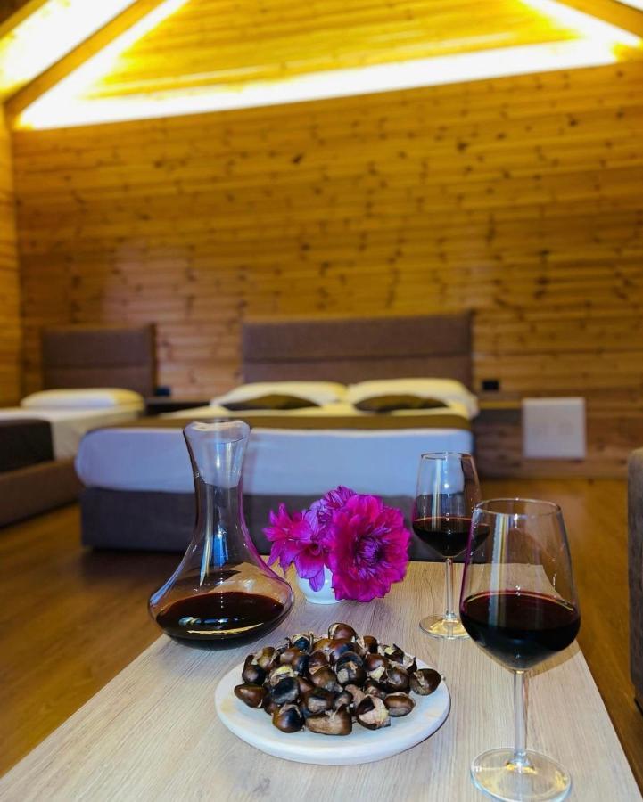 Bujtina Tradicionale Hotel Lepushe ภายนอก รูปภาพ
